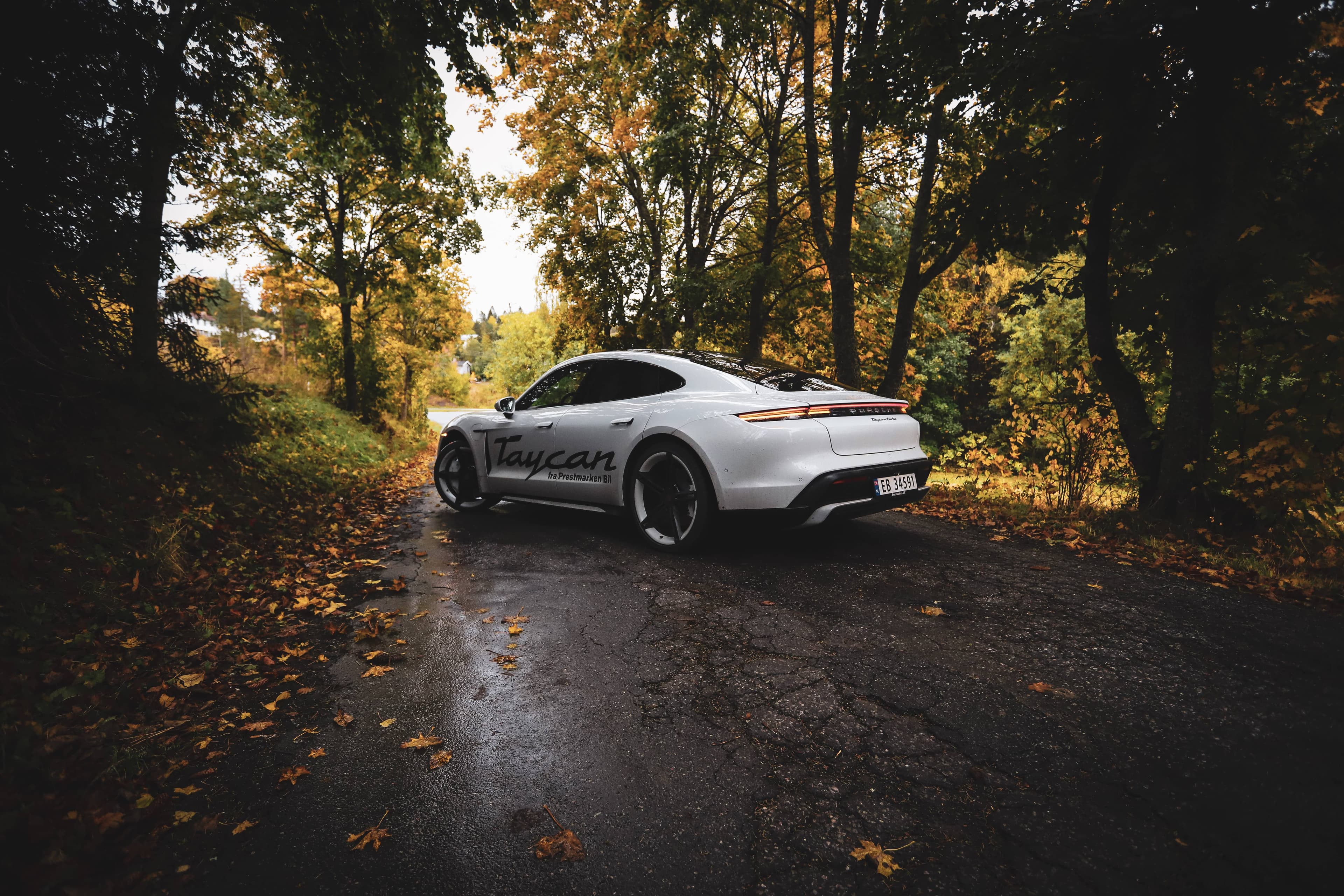 Prestmarken Bil showroom